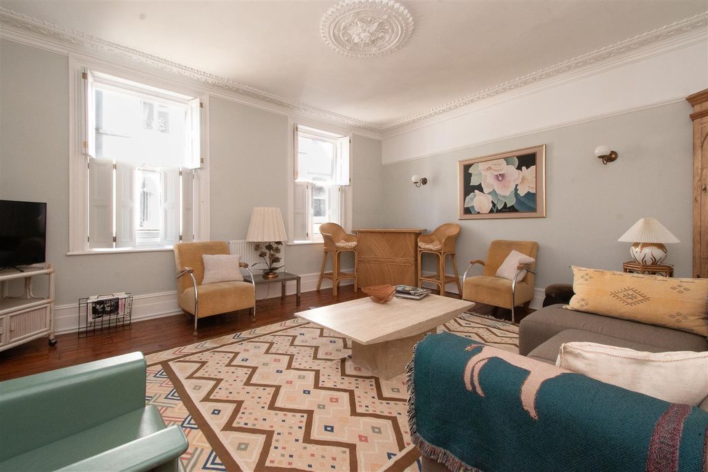 Property photo 2 of 24 Living Room