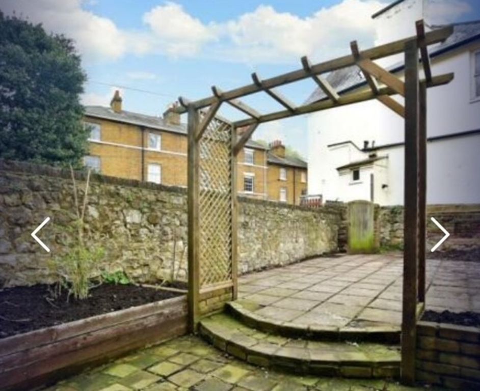 Property photo 3 of 16