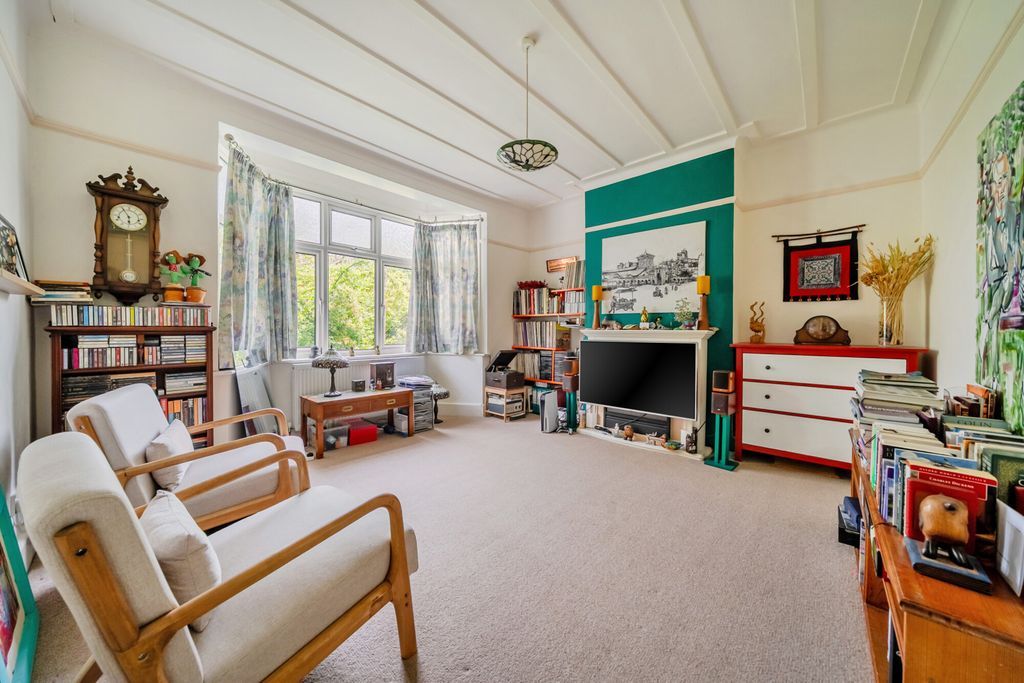 Property photo 3 of 20 1478273-1-6A30371...