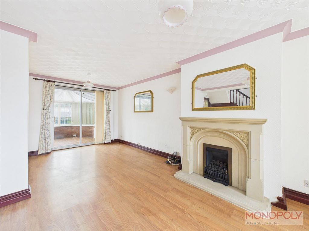 Property photo 3 of 15 Cam04439G0-Pr0297-Still008.Jpg