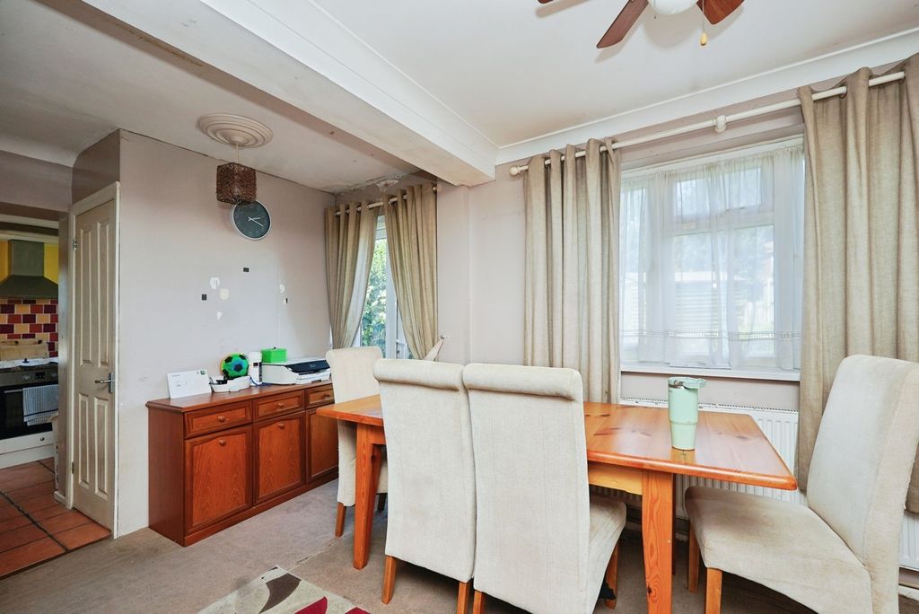 Property photo 3 of 20 Pbox-Img.Jpg
