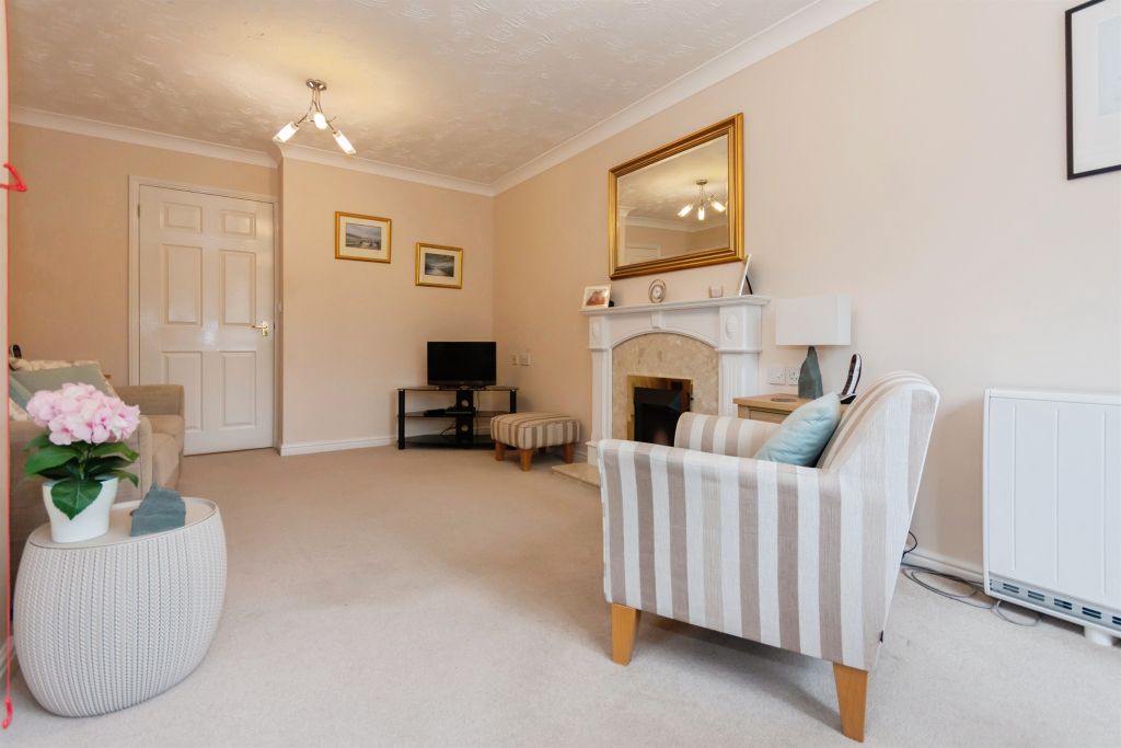 Property photo 3 of 17