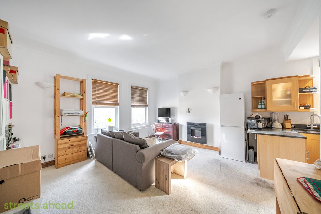 Property photo 2 of 16 66Be462c-3845-4cd...
