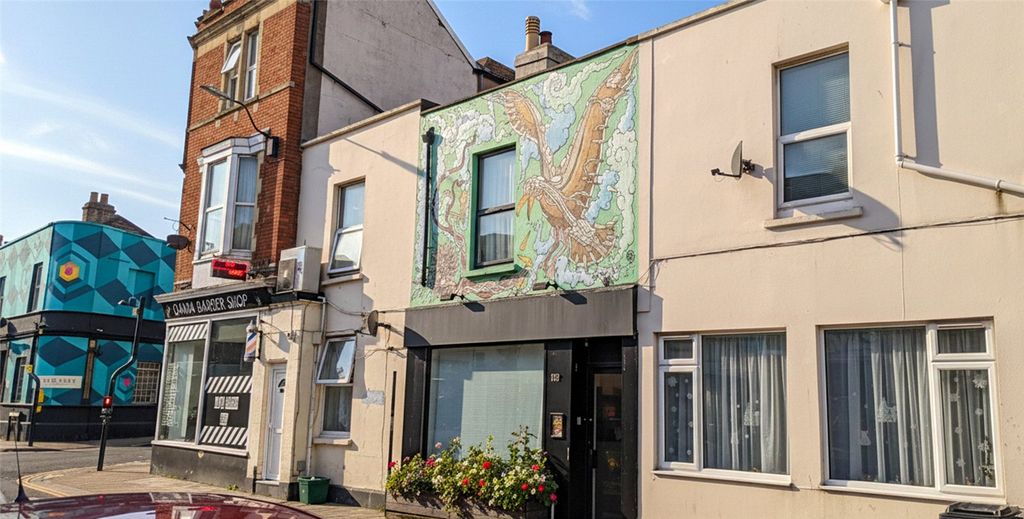 Property photo 2 of 20 Picture No. 13