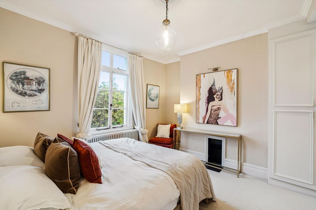 Property photo 1 of 19 Image