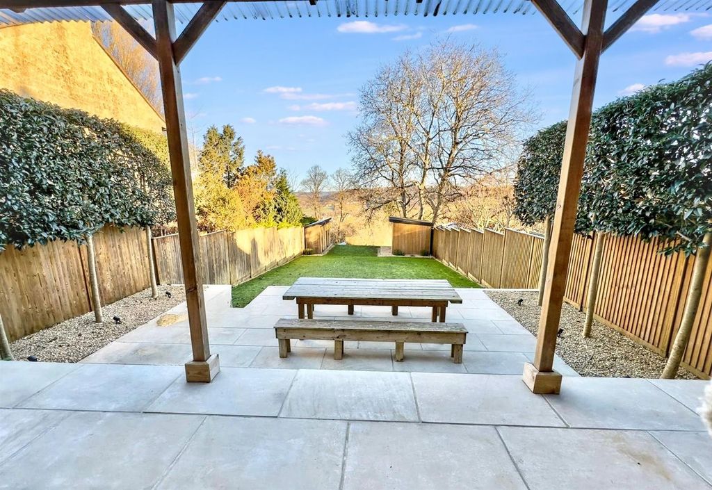 Property photo 2 of 13 4d638120-F2Ad-4823-A499-Dd3Bfc6F2A1A.Jpg