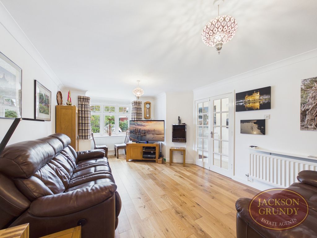 Property photo 2 of 19 Pippin Lane