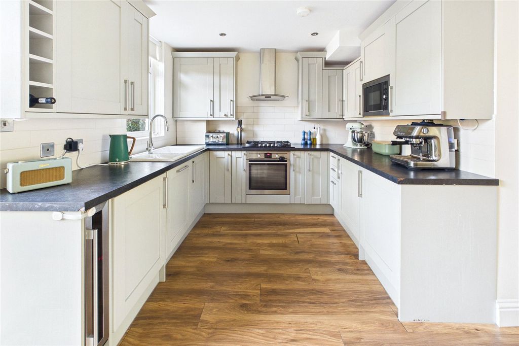 Property photo 3 of 16 Picture No. 04