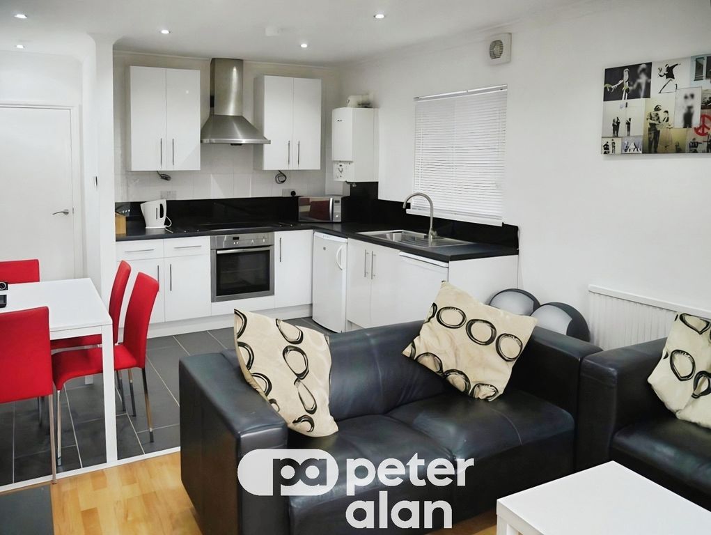 Property photo 1 of 5 Front