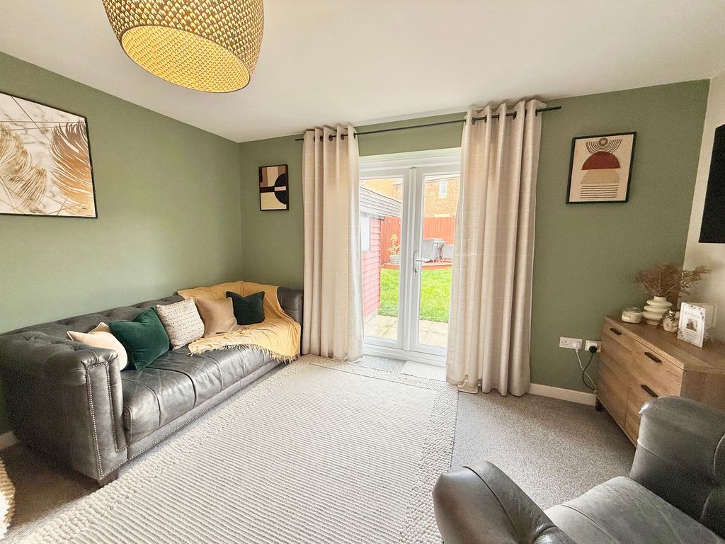 Property photo 3 of 16