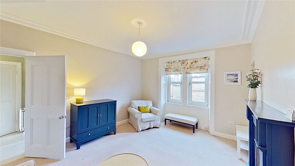 Property photo 2 of 17 Photo 2