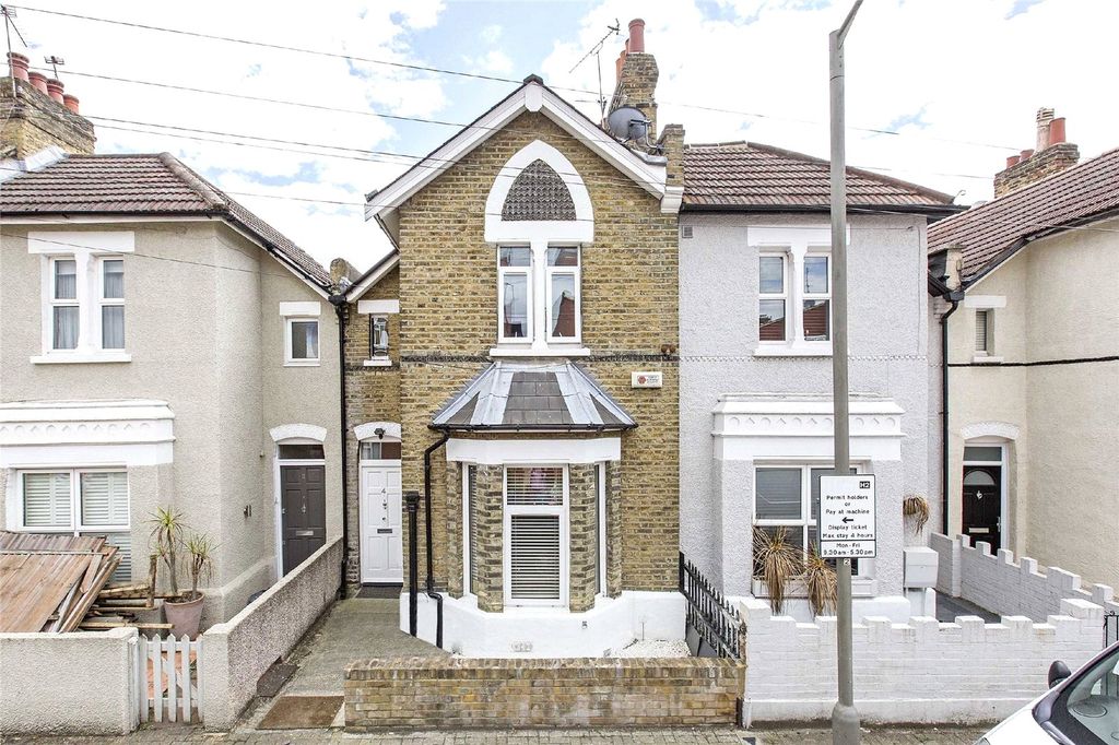 Property photo 1 of 19 Picture No. 11