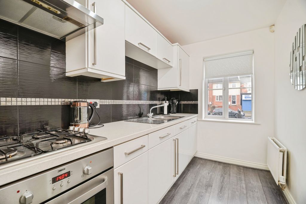 Property photo 2 of 17 Dsc_6124