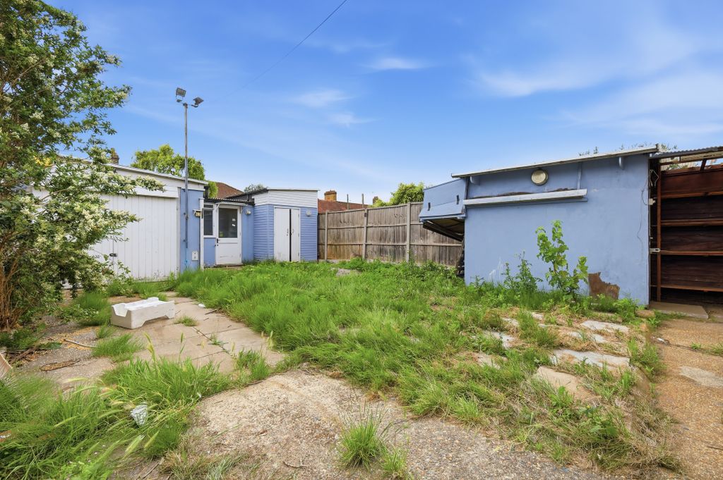 Property photo 3 of 13