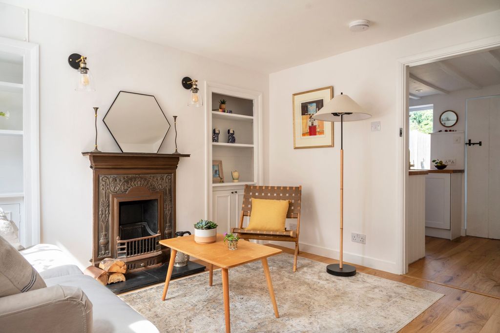 Property photo 3 of 14