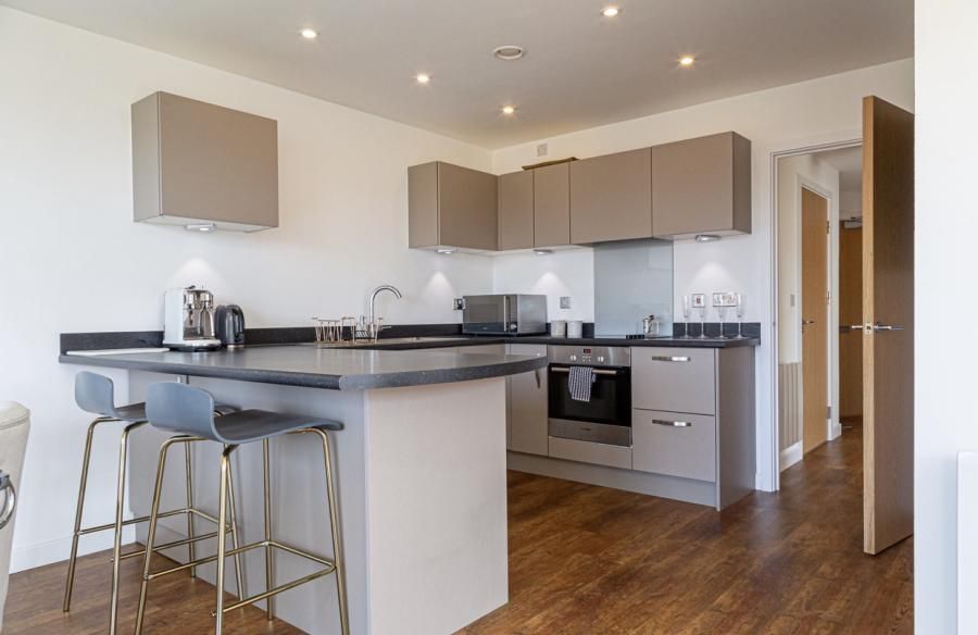 Property photo 2 of 10 Kitchen