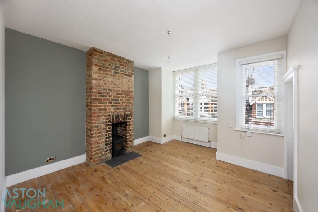 Property photo 1 of 11 4621800