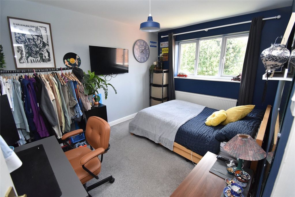 Additional image 9 of 5 bed detached house for saleWest Hill, Dunstable, Bedfordshire LU6