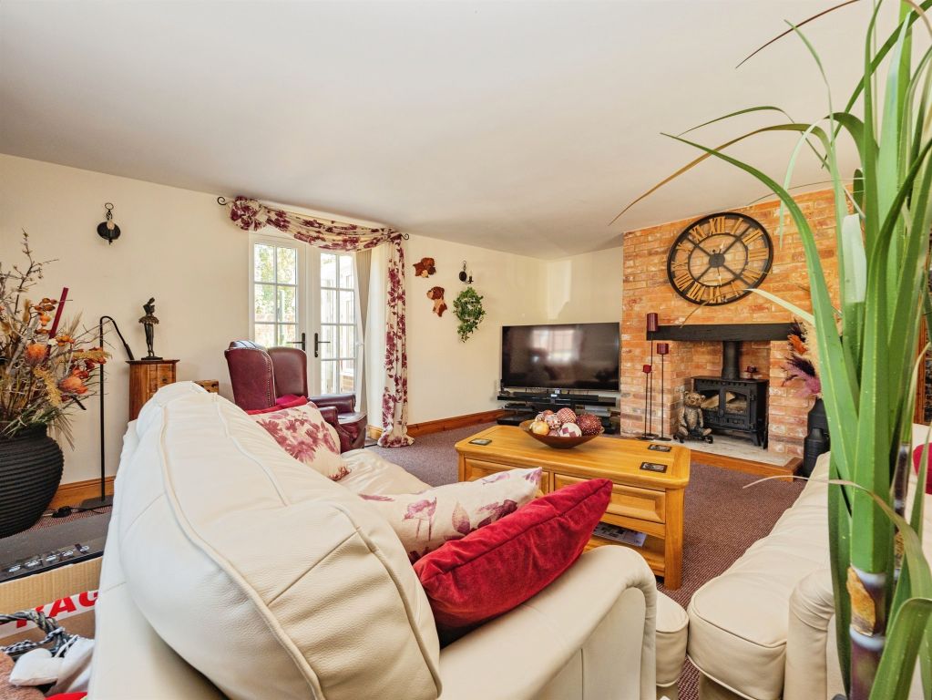 Property photo 3 of 26