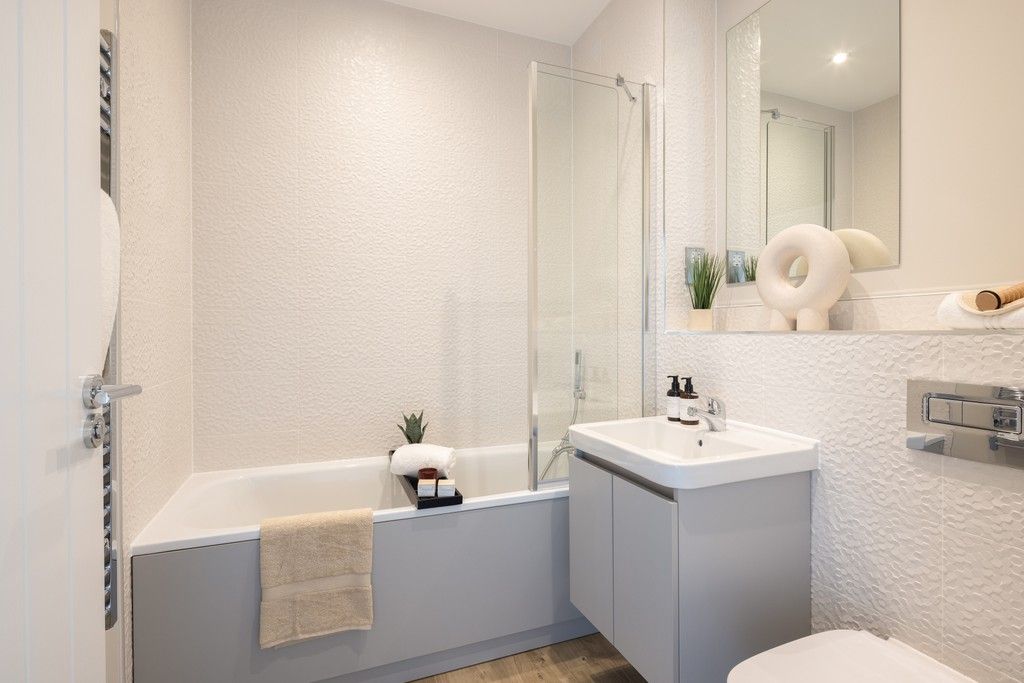 Property photo 3 of 11 Netherhall Gardens, Cambridge