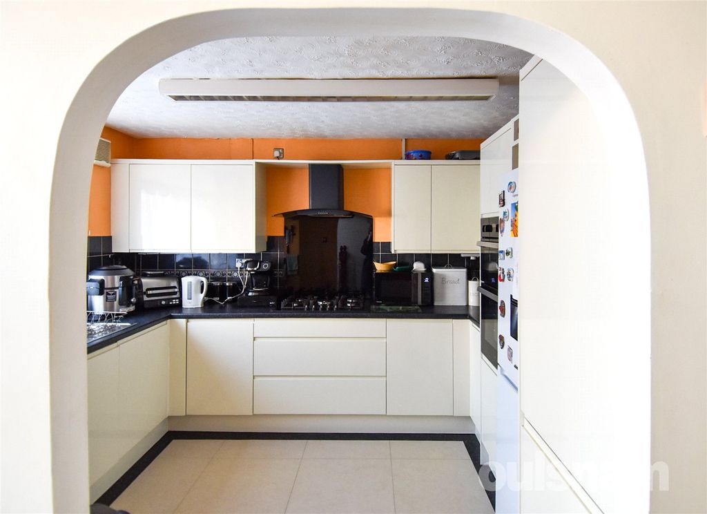 Property photo 3 of 21 Picture No. 25