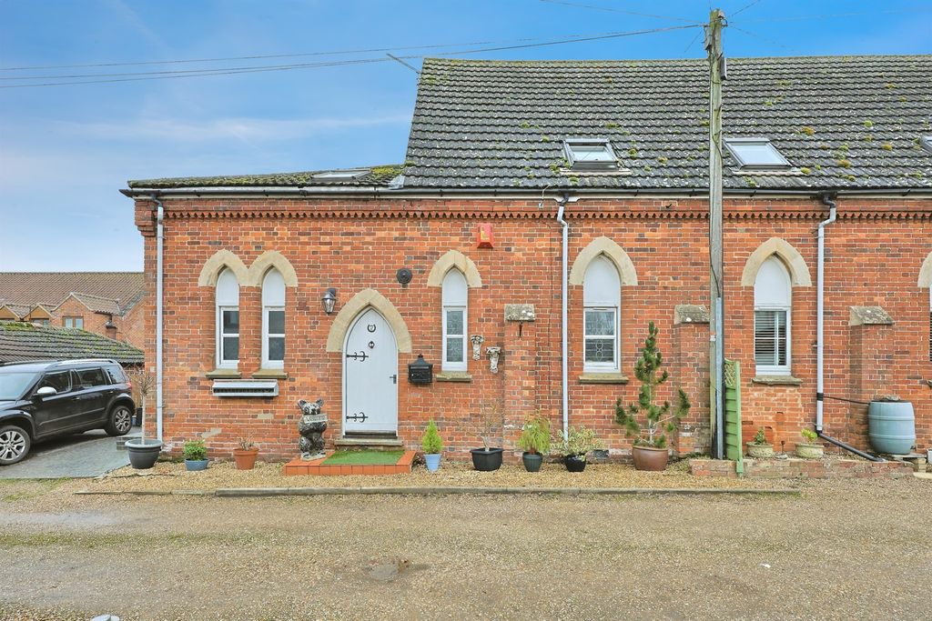 Property photo 1 of 33