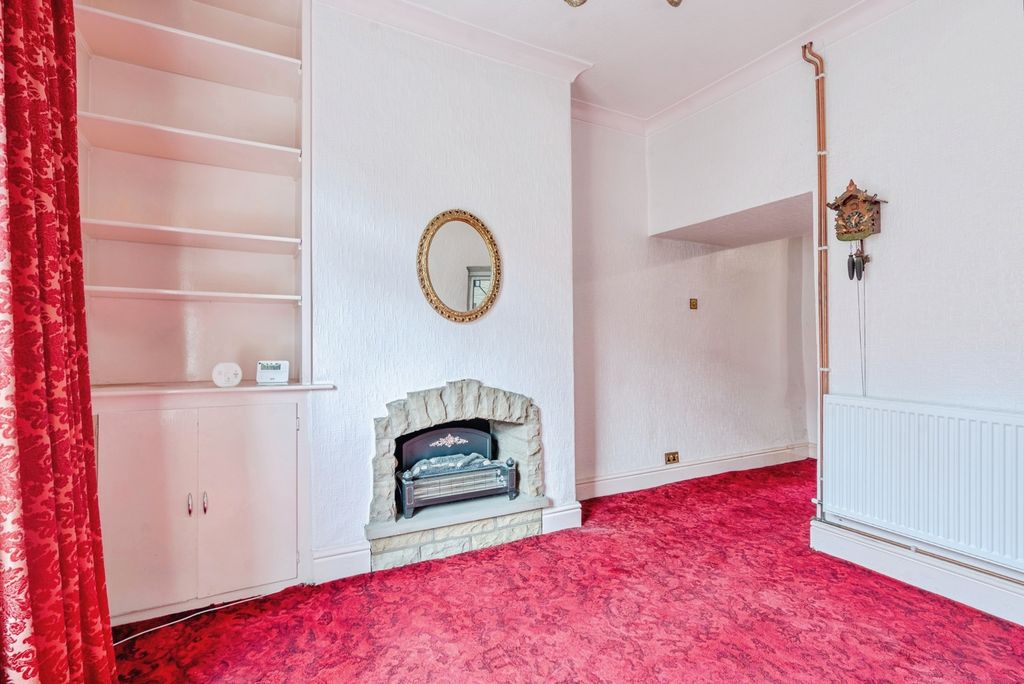Property photo 2 of 20 Pbox-Img.Jpg