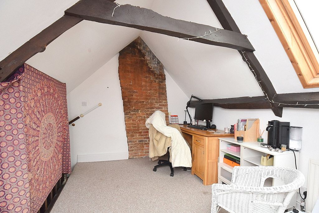 Property photo 3 of 14 Picture No. 12