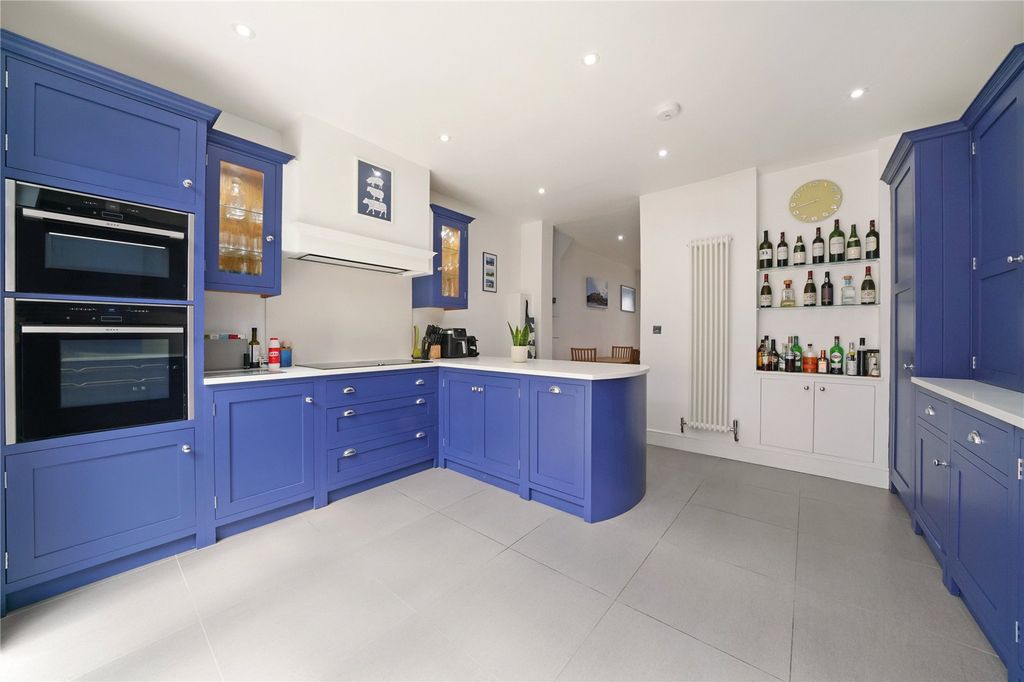Property photo 1 of 15 Kitchen