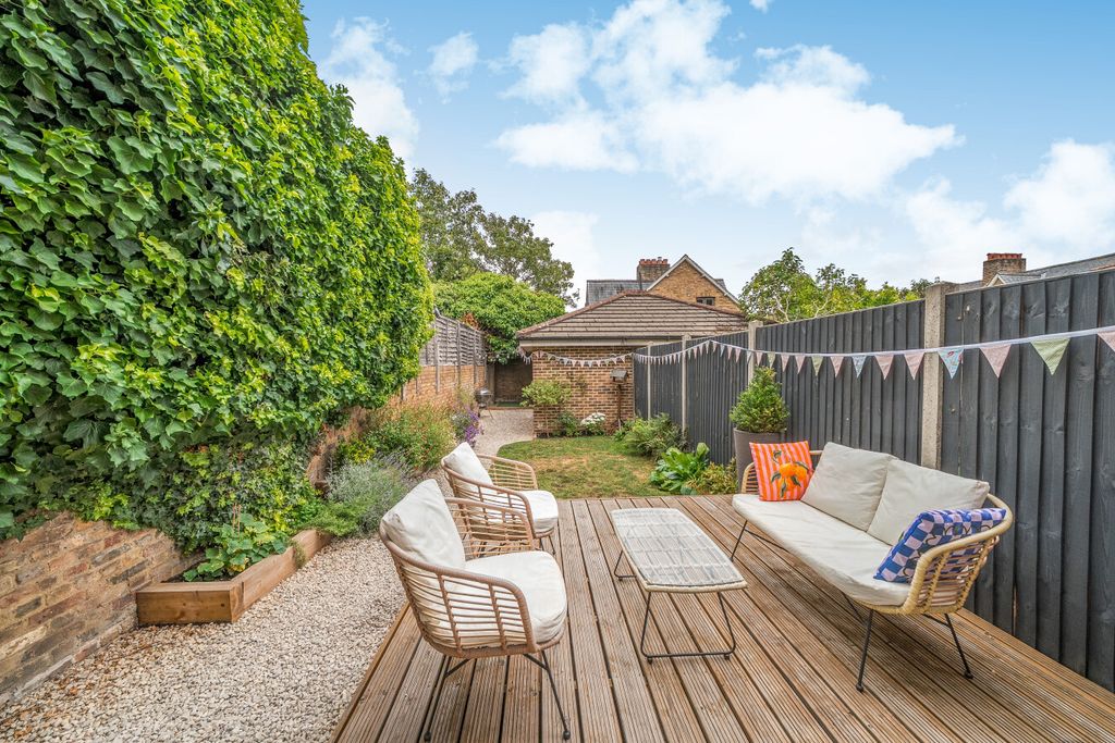 Property photo 2 of 15 1485207-6-6A5F6d7...