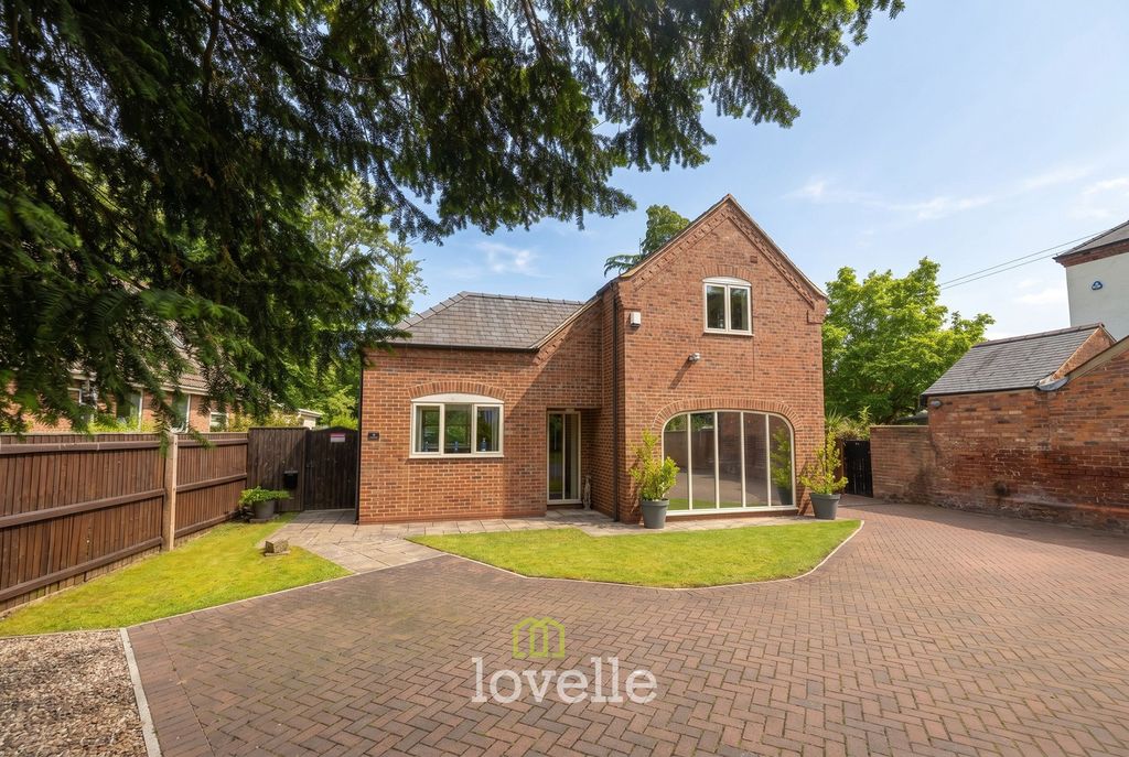 Property photo 1 of 36