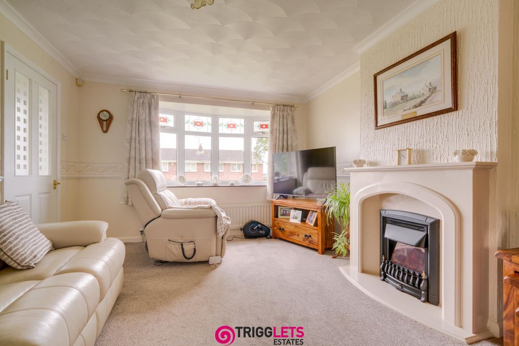 Property photo 2 of 22