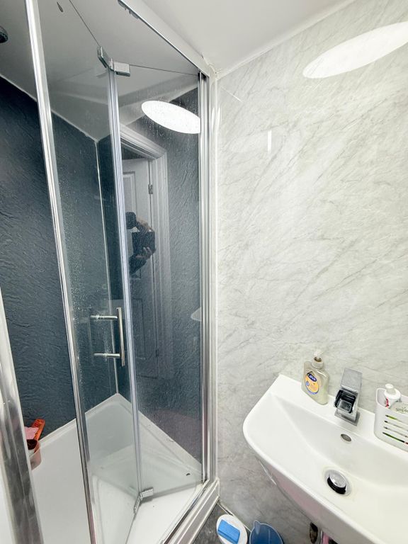 Property photo 3 of 7 Gallery