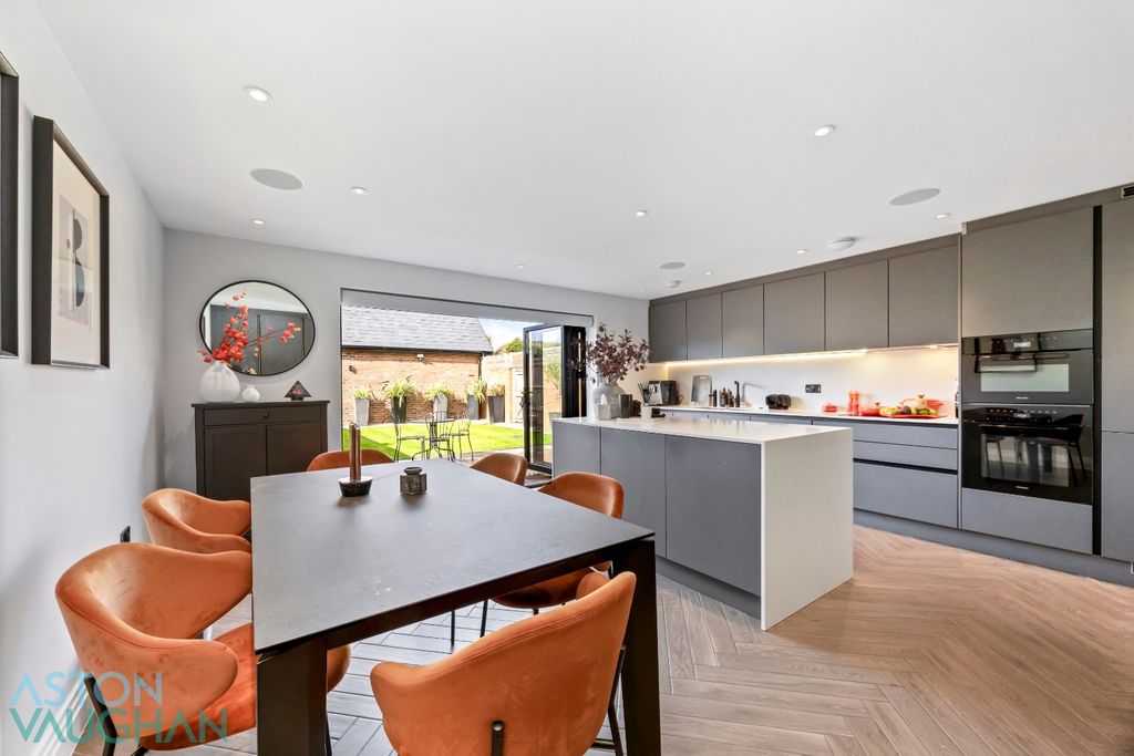 Property photo 1 of 21 4761190