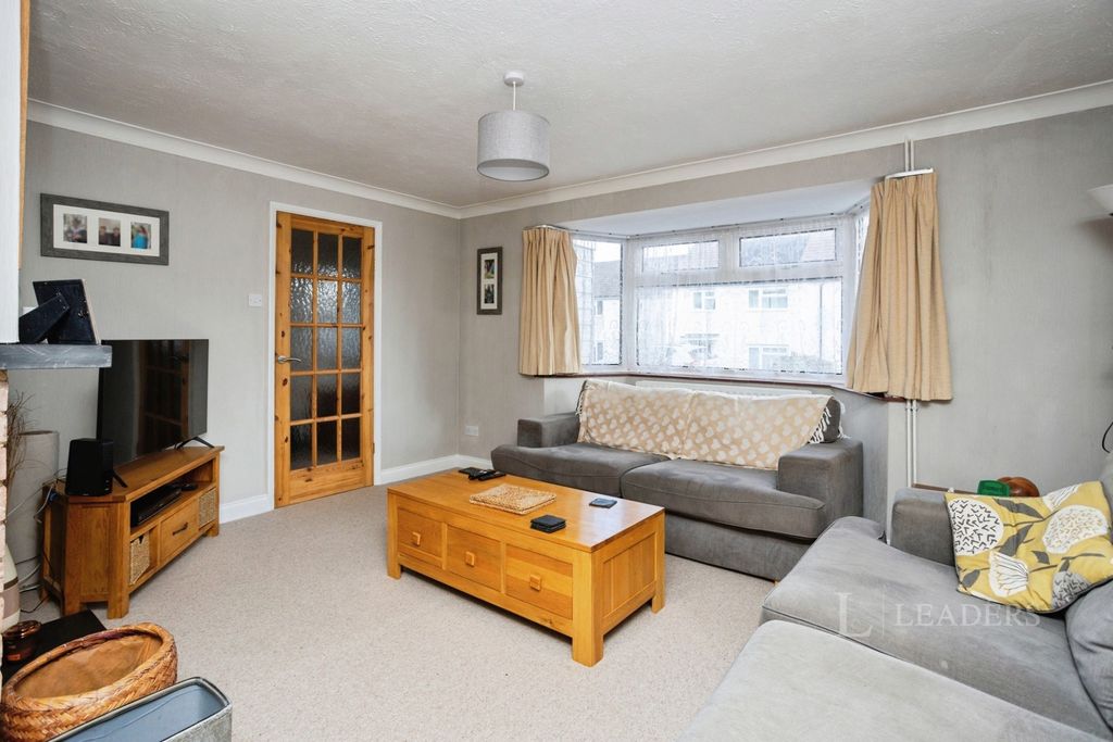 Property photo 2 of 17 Pbox-Img.Jpg