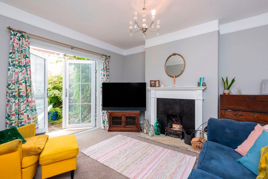 Property photo 3 of 19