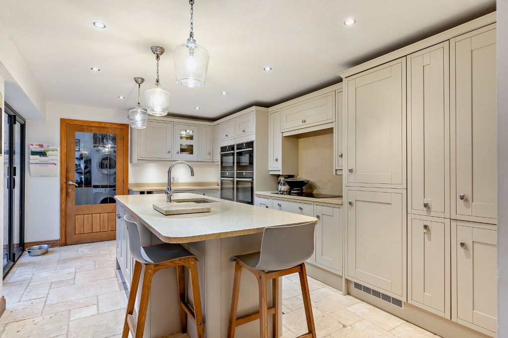 Property photo 2 of 18 Picture No. 09