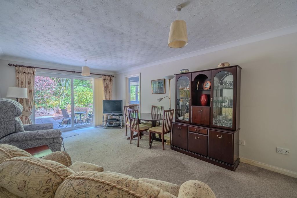 Property photo 2 of 16 6 Aragon House-7.Jpg