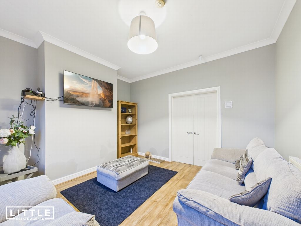 Property photo 3 of 14 Photo 11