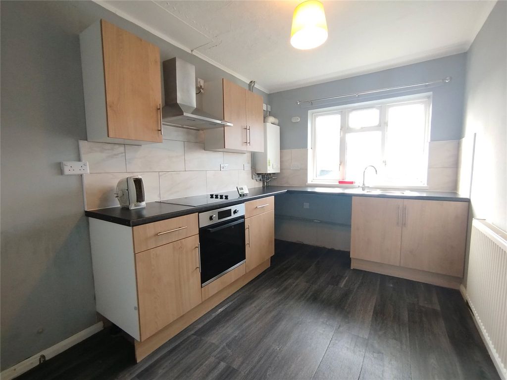 Property photo 3 of 7 Picture No. 06