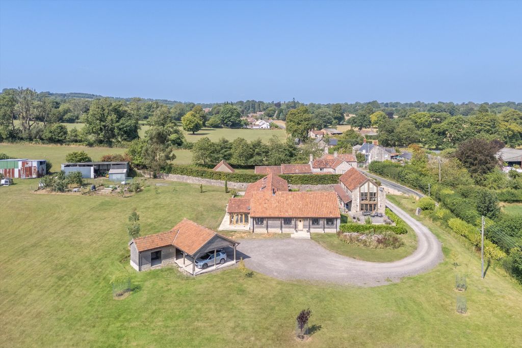 Property photo 1 of 33 Image