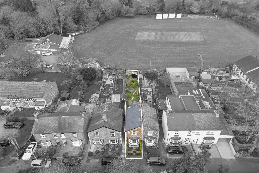 Property photo 3 of 39