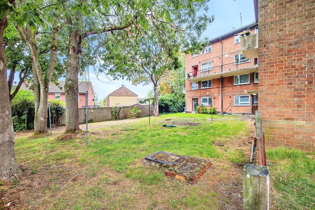 Property photo 3 of 17