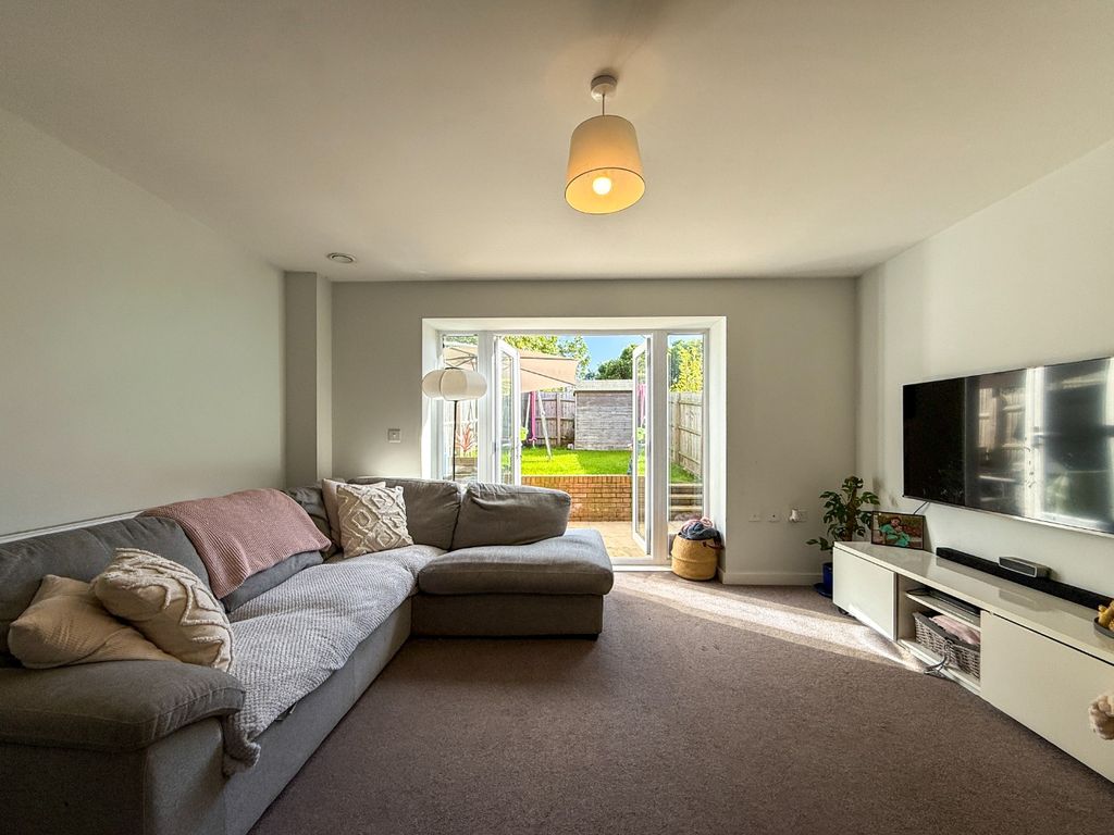 Property photo 1 of 25 4387991