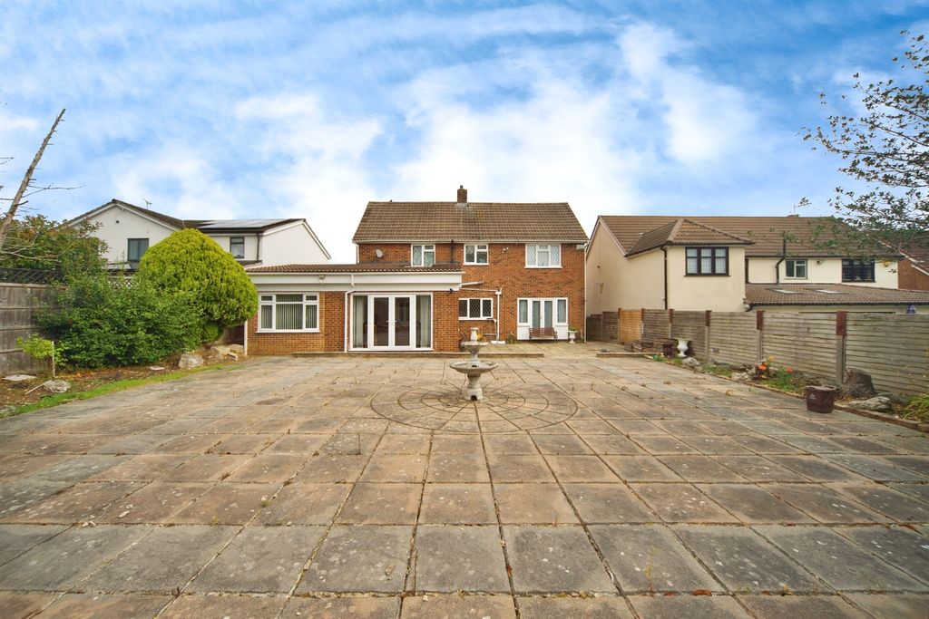 Property photo 2 of 19