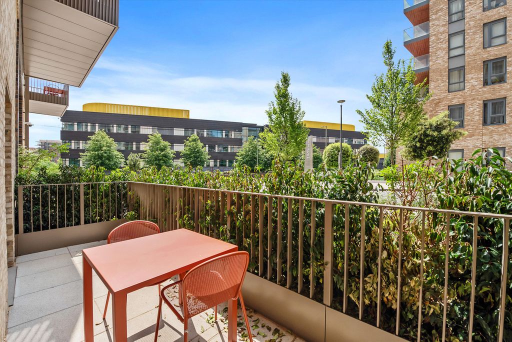 Property photo 2 of 14 Image