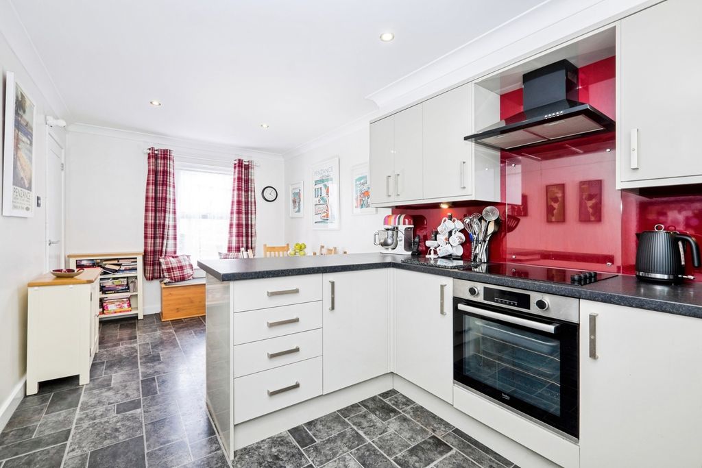Property photo 3 of 21 Pbox-Img.Jpg