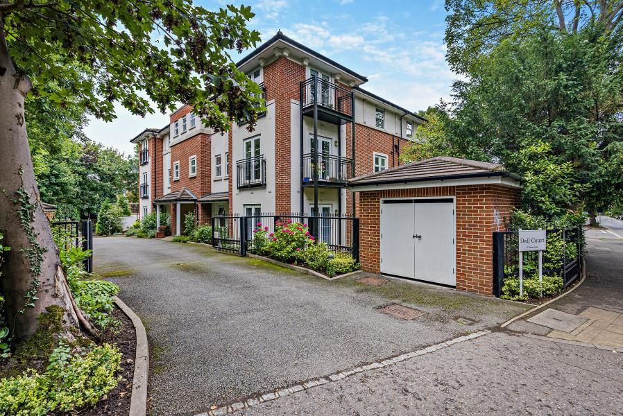 Property photo 1 of 11