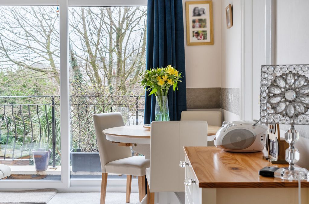 Property photo 3 of 19 3 - 1410028-16-6989F1...