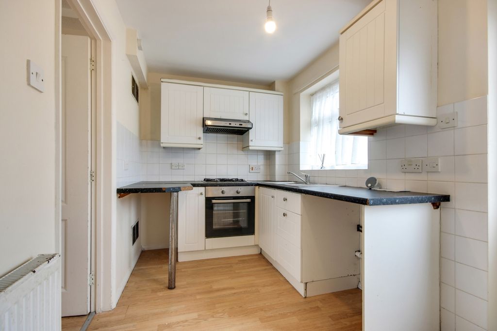 Property photo 2 of 11 Img_0471-Img_0473